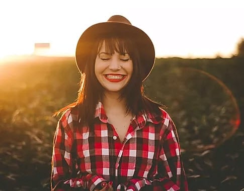 Woman wearing a hat